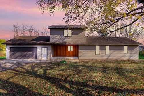 454 Young St S, Prescott, WI, 54021-1363 | Card Image
