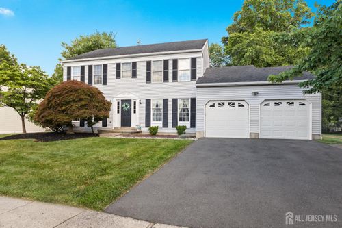 21 Drexel Hill Dr, Kendall Park, NJ, 08824-1827 | Card Image