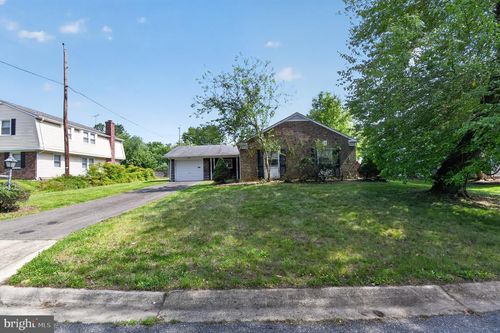16109 Pond Meadow Ln, BOWIE, MD, 20716-1837 | Card Image