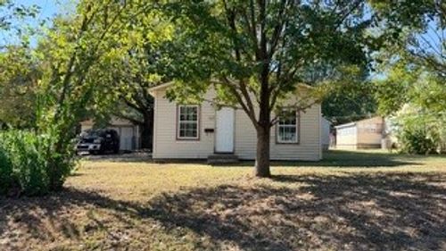 514 N 11th St, Collinsville, OK, 74021-2123 | Card Image