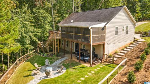 197 Hill Crest Ct, WEDOWEE, AL, 36278-7746 | Card Image