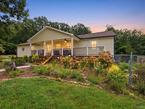 1050 County Road 303, Princeton, AL, 35766-6917 | Card Image