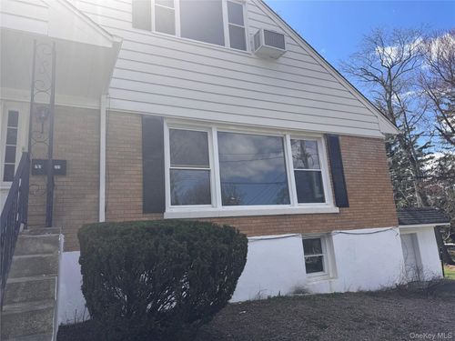 101-116 Williams Ave, Spring Valley, NY, 10977-2910 | Card Image