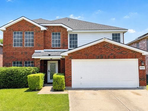 5444 Presidio Dr, Grand Prairie, TX, 75052-2645 | Card Image