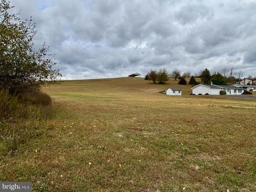 14 Holly Dr, Hamburg, PA, 19526-9736 | Card Image