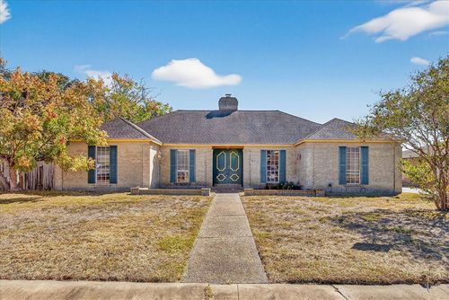 6418 Long Cir, Corpus Christi, TX, 78413-2801 | Card Image