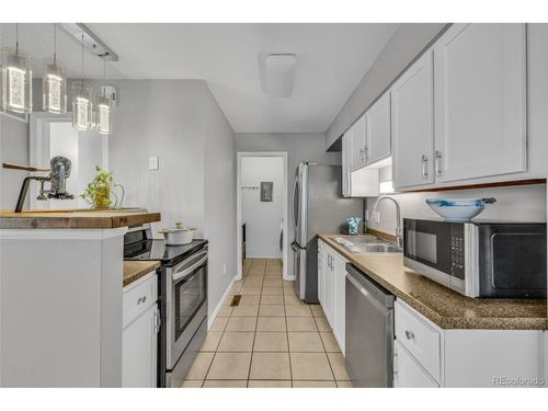 101-1830 Newland Ct, Lakewood, CO, 80214-1422 | Card Image