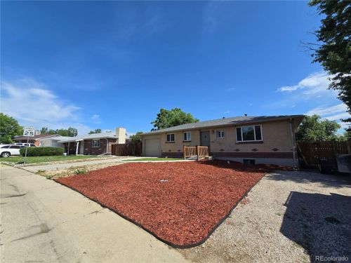 2865 Carnation Way, Thornton, CO, 80229-3811 | Card Image