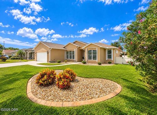 122 San Remo Dr, Edgewater, FL, 32141-5848 | Card Image