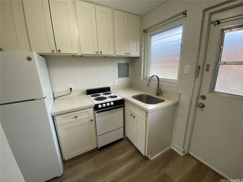 apt-1-120 Kihapai St, Kailua, HI, 96734-2626 | Card Image
