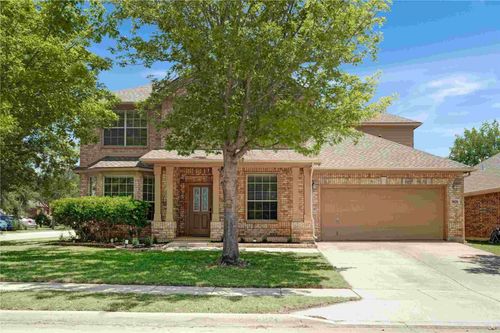 9028 Foxwood Dr, Fort Worth, TX, 76244-8610 | Card Image