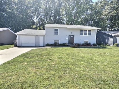 1207 10th Ave E, Spencer, IA, 51301-4752 | Card Image