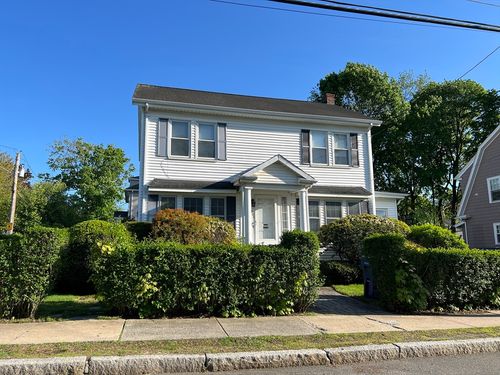 203 Porter St, Melrose, MA, 02176-2939 | Card Image