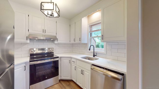 APT-9 - 10 Cianci Ave, Condo with 2 bedrooms, 2 bathrooms and null parking in Plainville CT | Image 18
