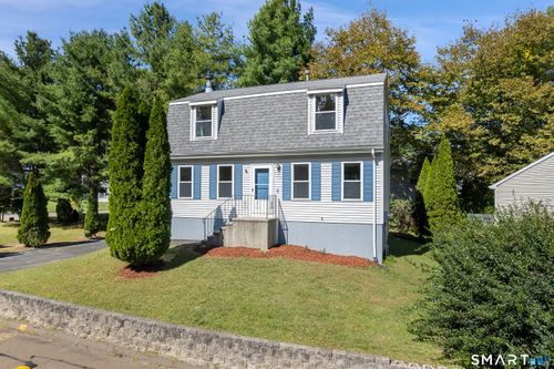 124-124 Branca Ct, Milford, CT, 06461-2279 | Card Image