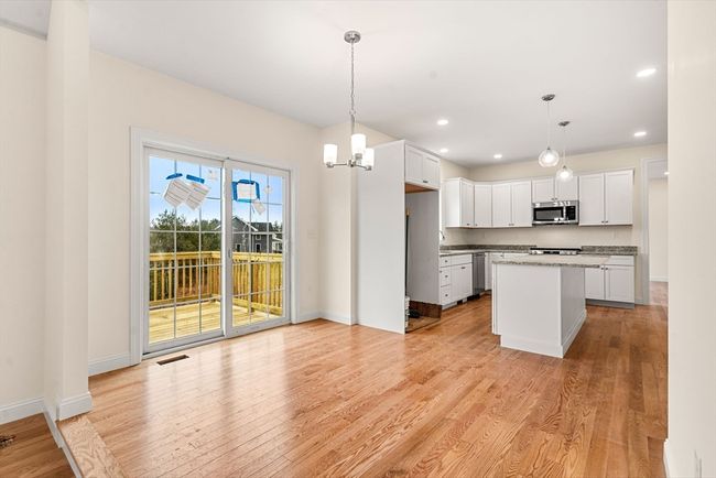 UNIT-3 - 66 Parish Rd, House other with 4 bedrooms, 3 bathrooms and 2 parking in Georgetown MA | Image 10