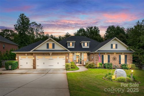 244 Mills Plantation Cir, Troutman, NC, 28166-7750 | Card Image