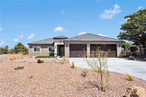 16420 Sitting Bull Street, Victorville, CA, 92395 | Card Image