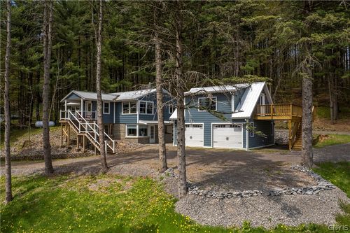 10373 Ridgecrest Rd, Utica, NY, 13502-6813 | Card Image