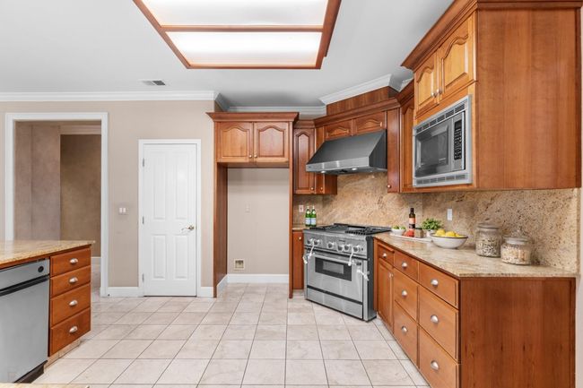 5036 Spanish Bay Circle, House other with 4 bedrooms, 3 bathrooms and null parking in Stockton CA | Image 19