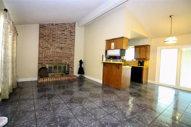 Kitchen | Image 9