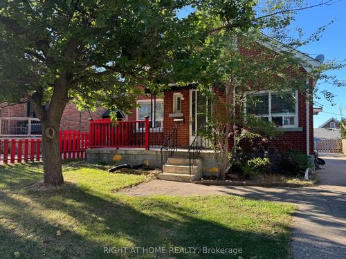 lower-950 Queens Blvd, Kitchener, ON, N2M1B4 | Card Image