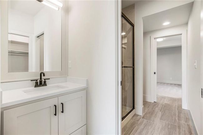 17556 Acton St, House other with 4 bedrooms, 3 bathrooms and null parking in Overland Park KS | Image 25