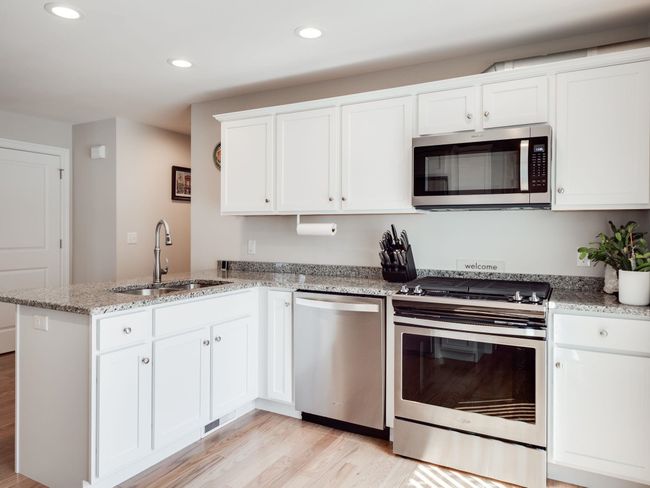 15 Pasture Ln, Condo with 2 bedrooms, 2 bathrooms and null parking in Nashua NH | Image 14