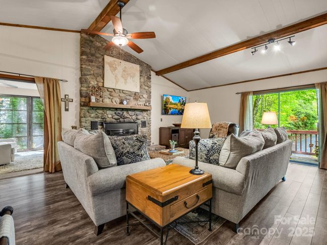 245 Chalet Rd, House other with 3 bedrooms, 3 bathrooms and null parking in Lake Lure NC | Image 9