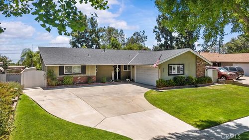 1052 Golden Rain St, Upland, CA, 91786 | Card Image