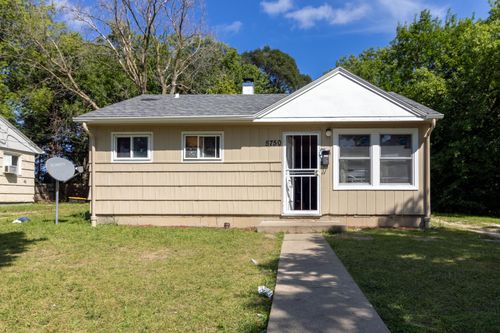 5750 N 62nd St, Milwaukee, WI, 53218-2301 | Card Image