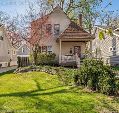 36 Kensington Blvd, Pleasant Ridge, MI, 48069-1218 | Card Image