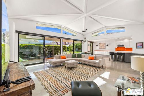 2426 S Madrona Dr, Palm Springs, CA, 92264-9517 | Card Image