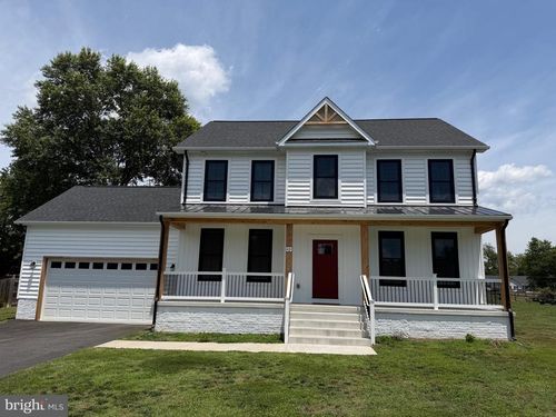 43 Lee St, Montross, VA, 22520-2781 | Card Image