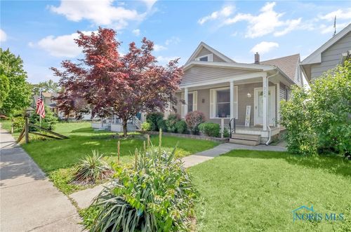 224 Elm St, Rossford, OH, 43460-1225 | Card Image