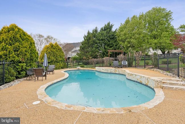 7560 Coopers Hawk Dr, House other with 4 bedrooms, 4 bathrooms and null parking in WARRENTON VA | Image 19