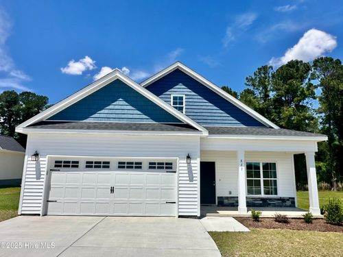 827 Fairway Rd, Ayden, NC, 28513-4204 | Card Image