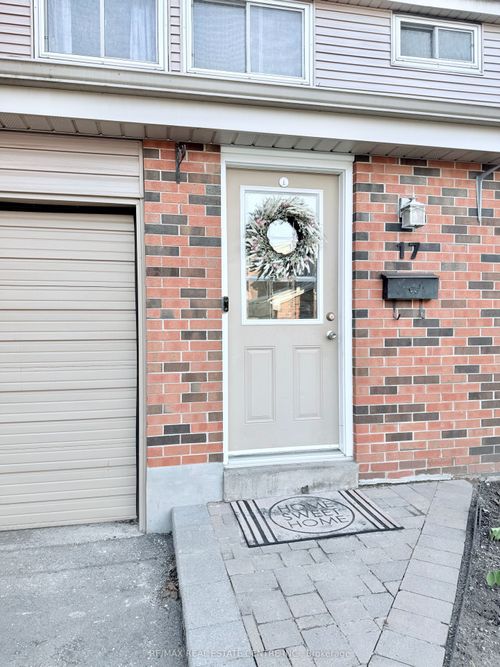 17-2755 Windwood Dr, Mississauga, ON, L5N2C8 | Card Image