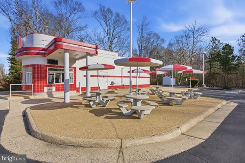 5079 James Madison Pkwy, KING GEORGE, VA, 22485-5748 | Card Image