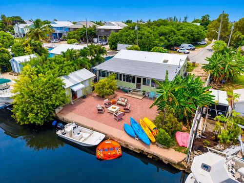 27 Lake Dr N, Summerland Key, FL, 33042-4409 | Card Image
