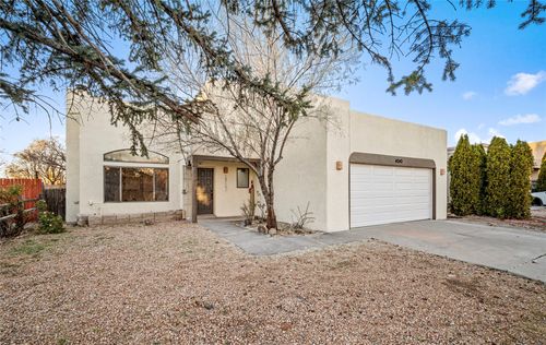 4040 Painted Pony Cir, Santa Fe, NM, 87507-8447 | Card Image
