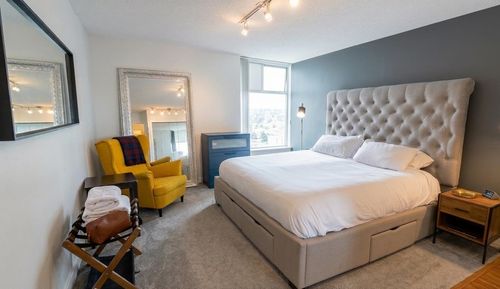 605-1045 Quayside Dr, New Westminster, BC, V3M6C9 | Card Image