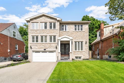 19 Bonnington Pl, North York, ON, M2N4V2 | Card Image