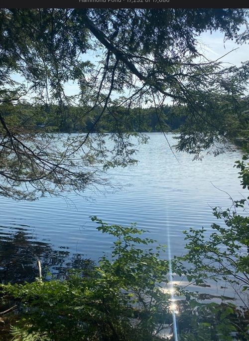 33 Washington Rd, Williamsburg, MA, 01096-9753 | Card Image