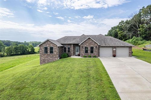 3510 Christian Ridge, Jefferson City, MO, 65101 | Card Image