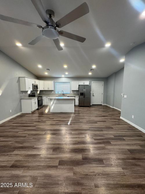 6036 W Stella Ln, Glendale, AZ, 85301-4432 | Card Image