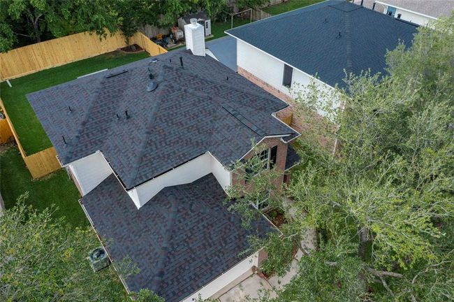 13907 Bonnetbriar Ln, House other with 3 bedrooms, 3 bathrooms and 2 parking in Sugar Land TX | Image 26