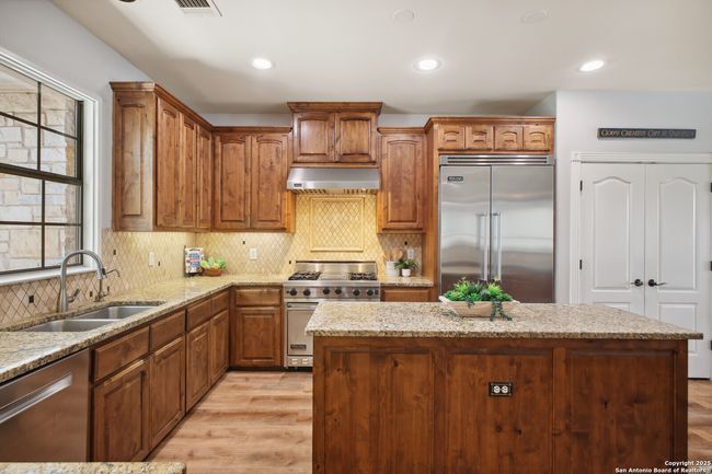 254 Hidden Ridge Dr, House other with 5 bedrooms, 4 bathrooms and null parking in Bulverde TX | Image 17
