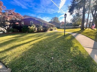 318 N. Main St., House other with 3 bedrooms, 2 bathrooms and null parking in Statesboro GA | Image 2