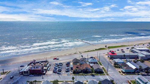 1522 Seawall Blvd, Galveston, TX, 77550-8153 | Card Image